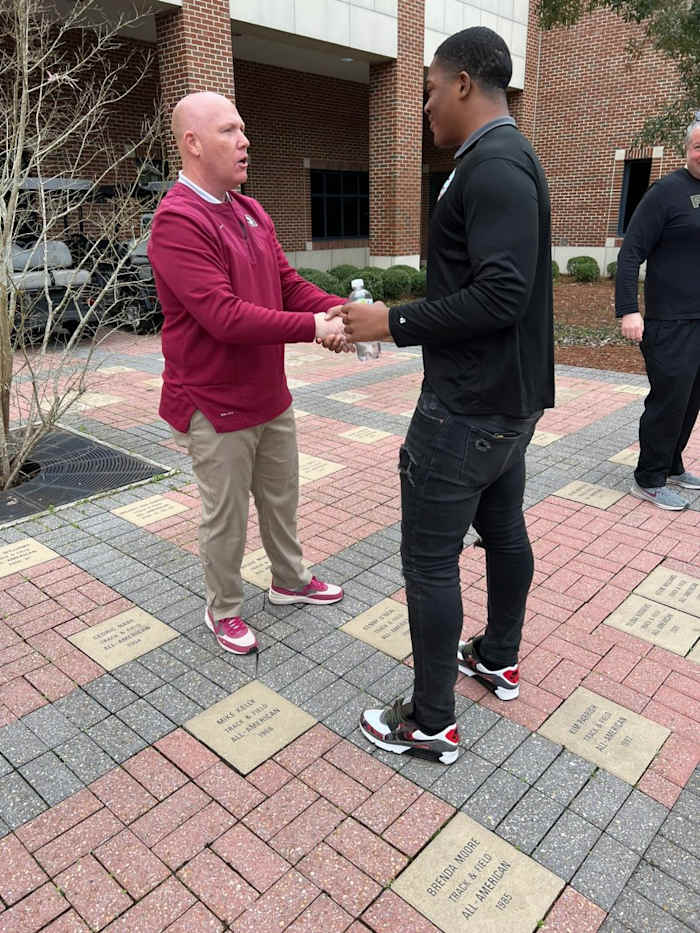 FJt31sJX0AUZg1b.jfif